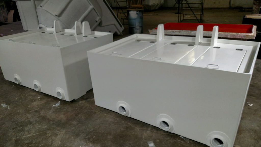 Photo Gallery - Commercial Fish and Transport Tanks - Transport Tanks -  Holdoing Tanks